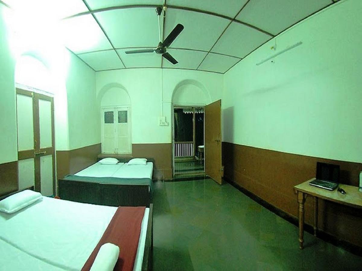 Cecil Hotel Matheran Zewnętrze zdjęcie